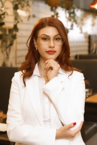 Sara Huff catholic speaker